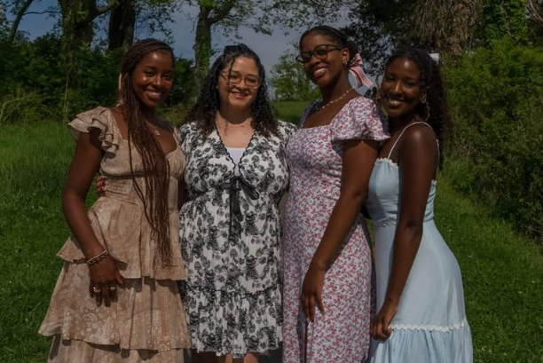 Eris Ford with her sisters and sister-in-law